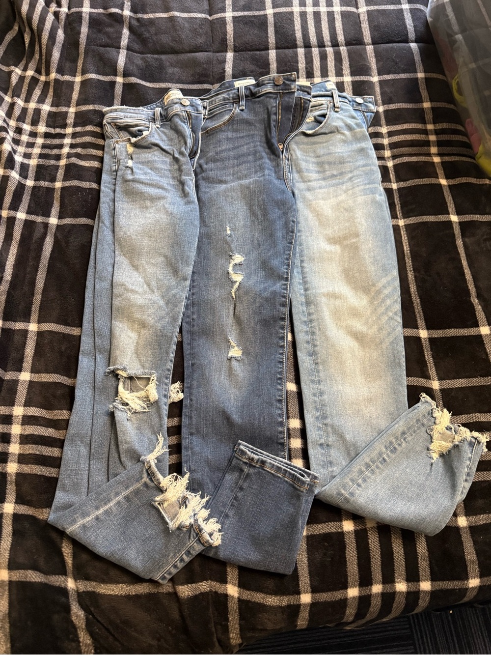 Abercrombie and fitch size 6 long skinny bundle